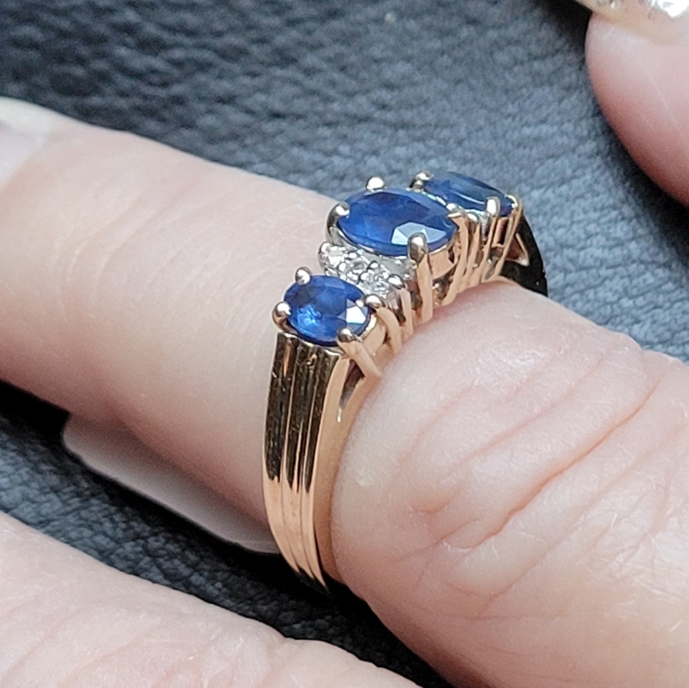 10k Gold Sapphire & Diamond Ring